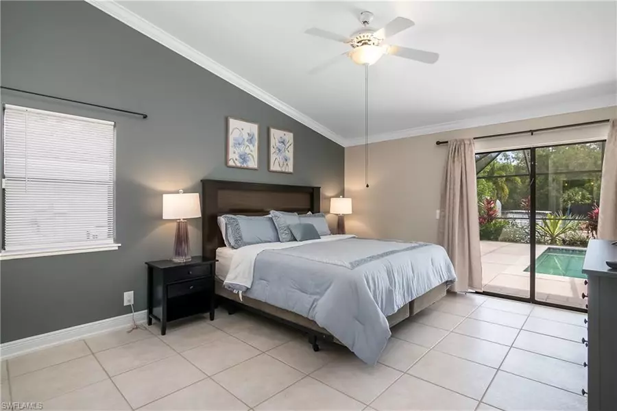 4975 Hickory Wood DR, Naples, FL 34119
