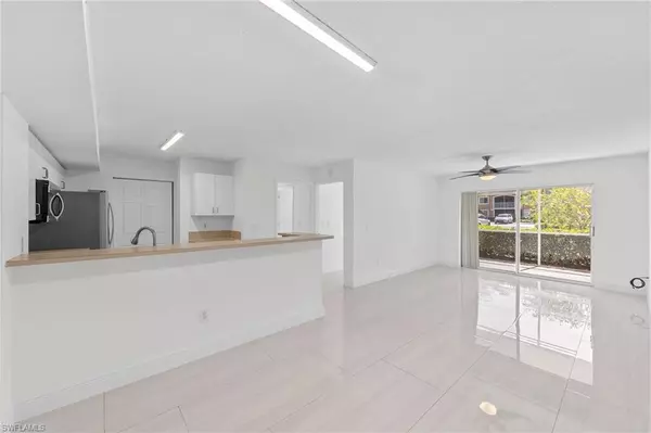 Naples, FL 34112,1830 Florida Club CIR #4109
