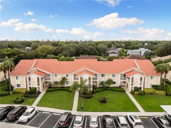 Naples, FL 34109,7743 Jewel LN #105