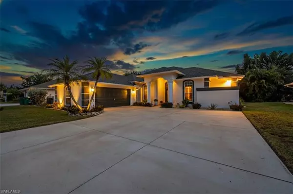 496 Raven WAY, Naples, FL 34110