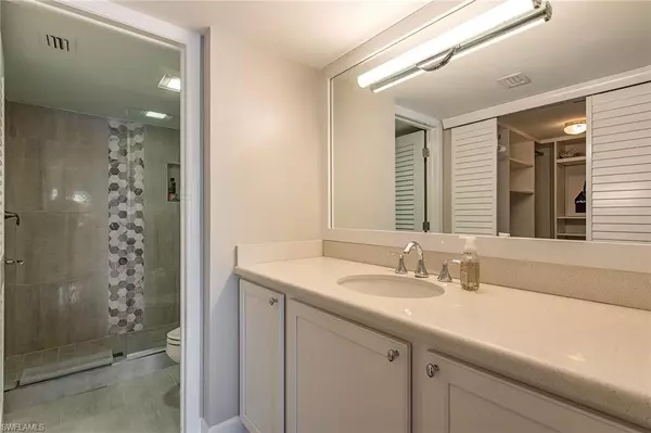 Naples, FL 34103,4155 Crayton RD #203