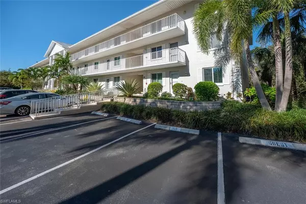 3021 Sandpiper Bay CIR #E206, Naples, FL 34112