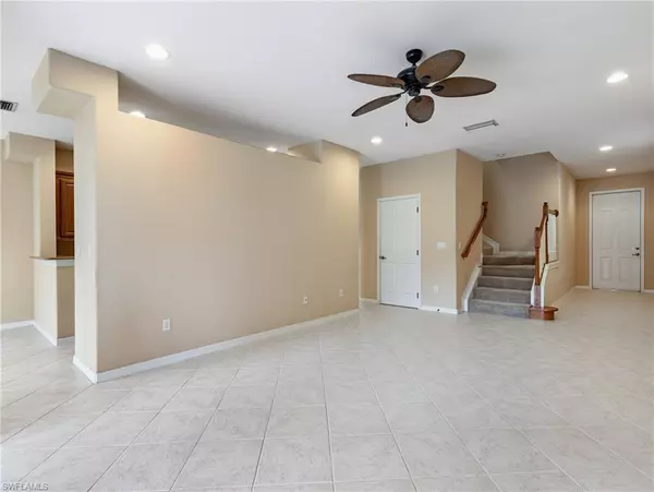 Estero, FL 33928,20555 Larino LOOP