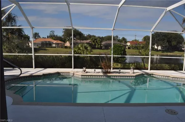 431 Dundee CT, Naples, FL 34104