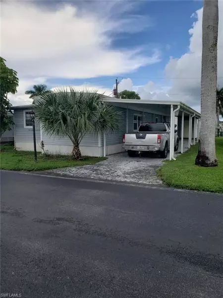 11 Muleshoe TRL #253, Naples, FL 34113