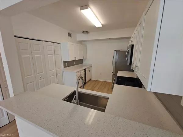 Fort Myers, FL 33966,6490 Aragon WAY #102