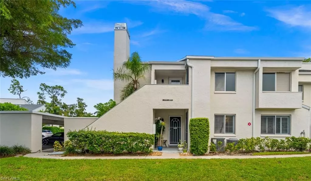 3052 Kings Lake BLVD, Naples, FL 34112