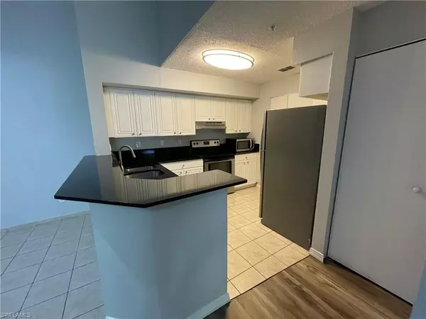 Naples, FL 34104,8215 Ibis Club DR #113