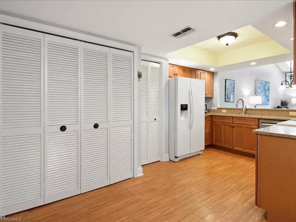 Naples, FL 34104,460 Kings WAY #3-41