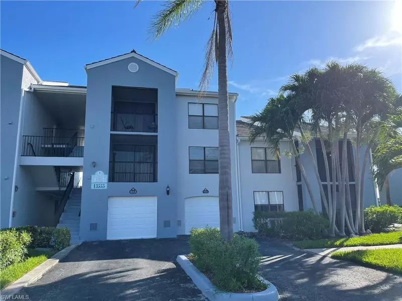 13555 Eagle Ridge DR #925, Fort Myers, FL 33912