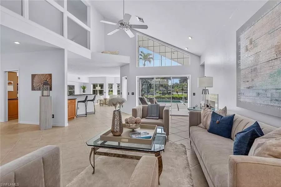 522 Cormorant CV, Naples, FL 34113
