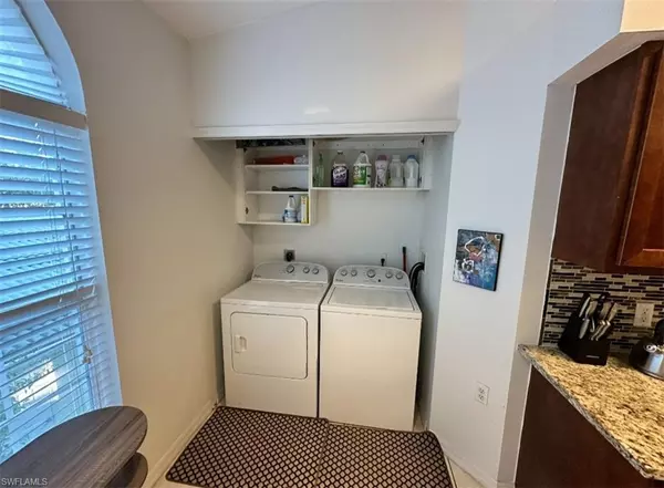 Naples, FL 34109,4910 Cougar CT N #1-205