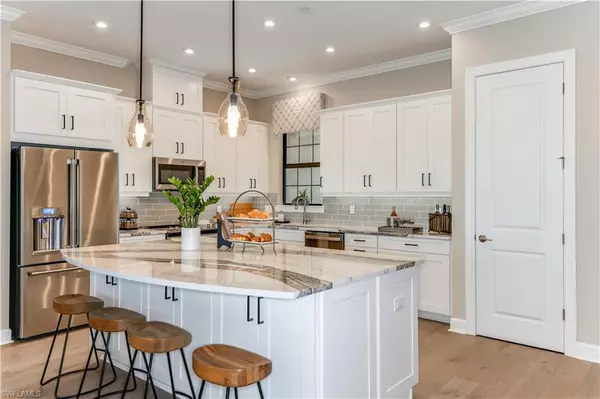 Naples, FL 34114,15323 Lucerna ST #202