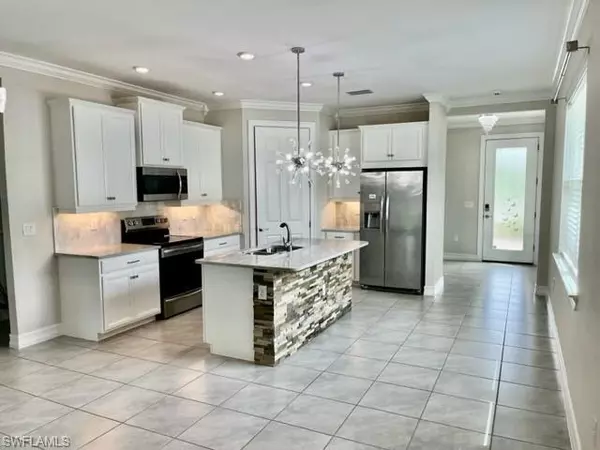 Bonita Springs, FL 34135,28442 CAPTIVA SHELL LOOP