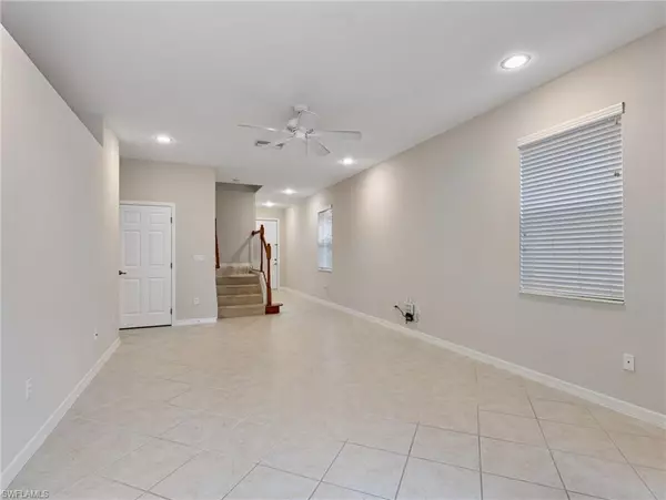 Estero, FL 33928,20492 Larino LOOP