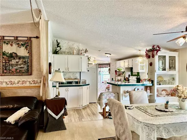 North Fort Myers, FL 33903,19621 N Tamiami TRL #31