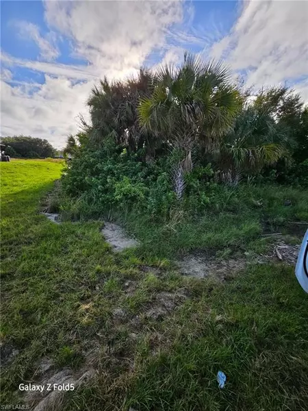 2504-2506 PARK ROAD Park RD, Lehigh Acres, FL 33971