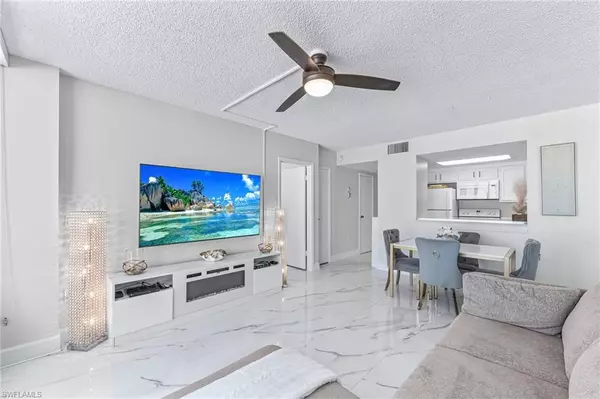 Marco Island, FL 34145,180 Seaview CT #1003