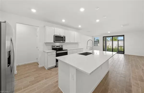 Bonita Springs, FL 34135,27842 Solis Grande DR