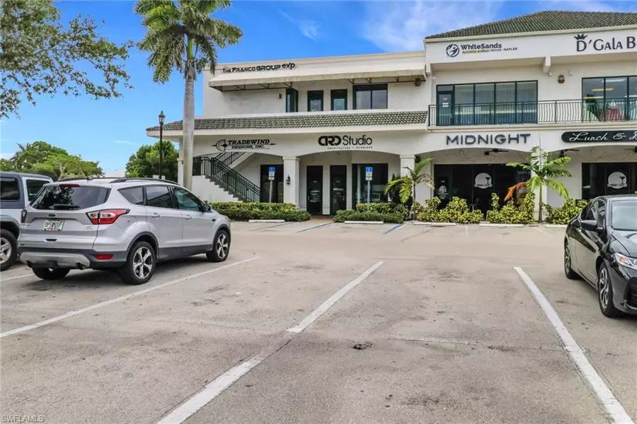 2800 Davis BLVD #212, Naples, FL 34104