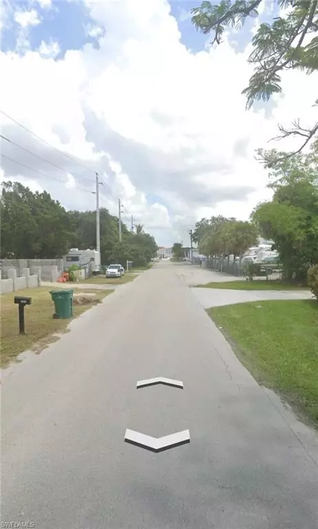 Naples, FL 34104,2923 Terrace AVE