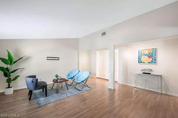 Naples, FL 34102,778 Broad CT S