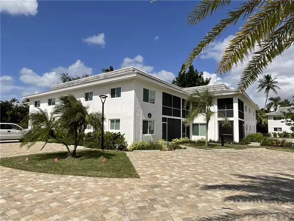 4170 Crayton RD #C8, Naples, FL 34103
