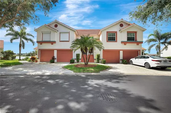 613 Windsor SQ #101, Naples, FL 34104