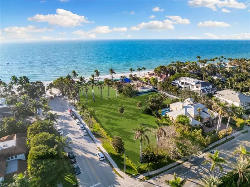 45 5TH AVE S, Naples, FL 34102