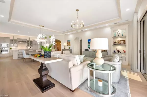 Naples, FL 34109,2542 Marquesa Royale LN #6-301