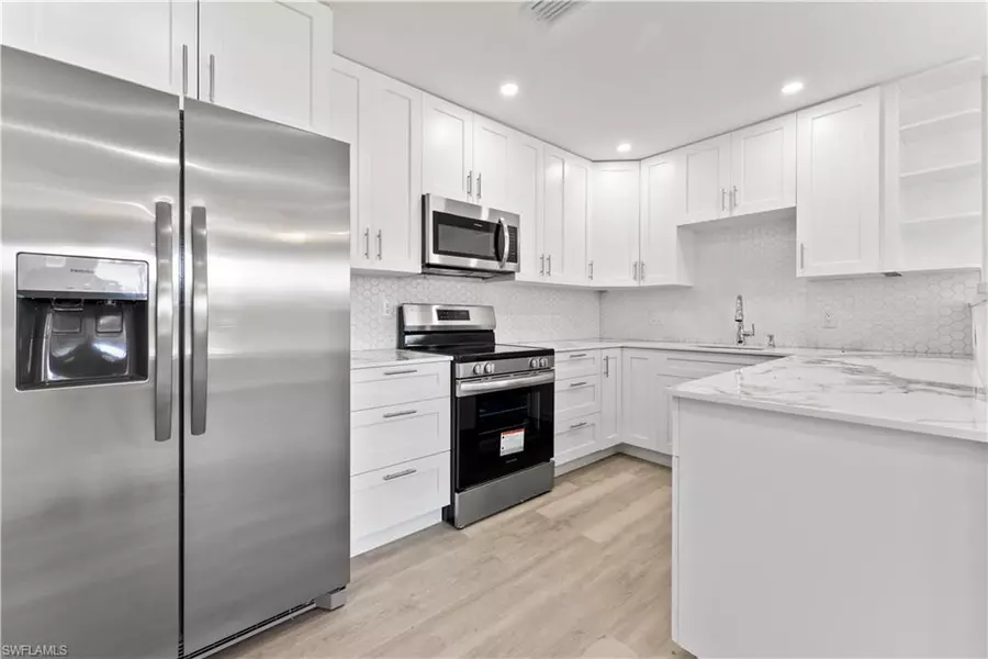 2398 54th TER SW #Unit B, Naples, FL 34116