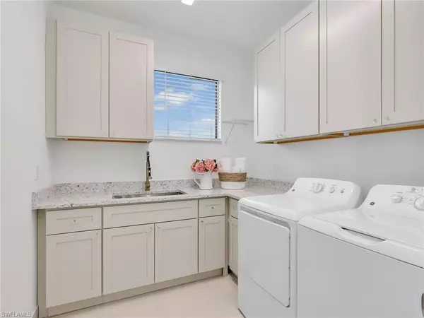 Estero, FL 33928,20581 Fair Oak LN