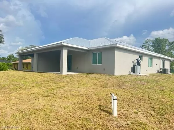 Lehigh Acres, FL 33973,4414 Douglas LN