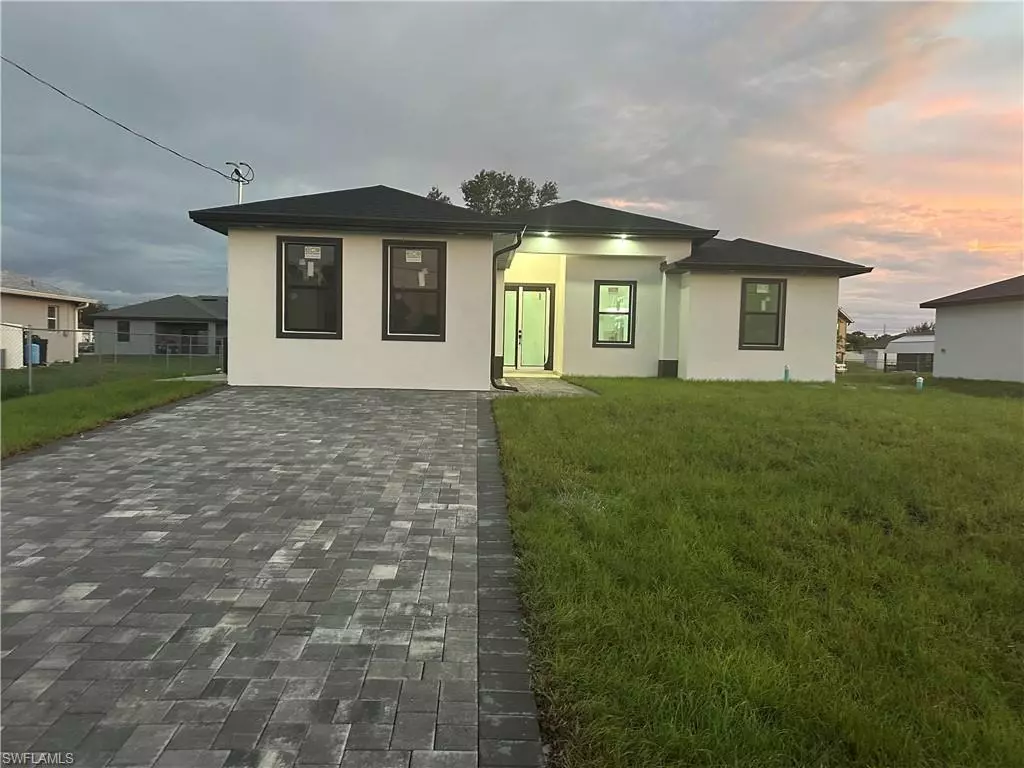 Lehigh Acres, FL 33976,4009 33RD