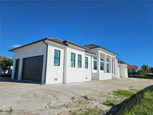 Marco Island, FL 34145,211 Landmark ST