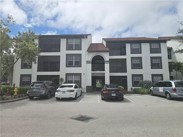 7965 Preserve CIR #727, Naples, FL 34119