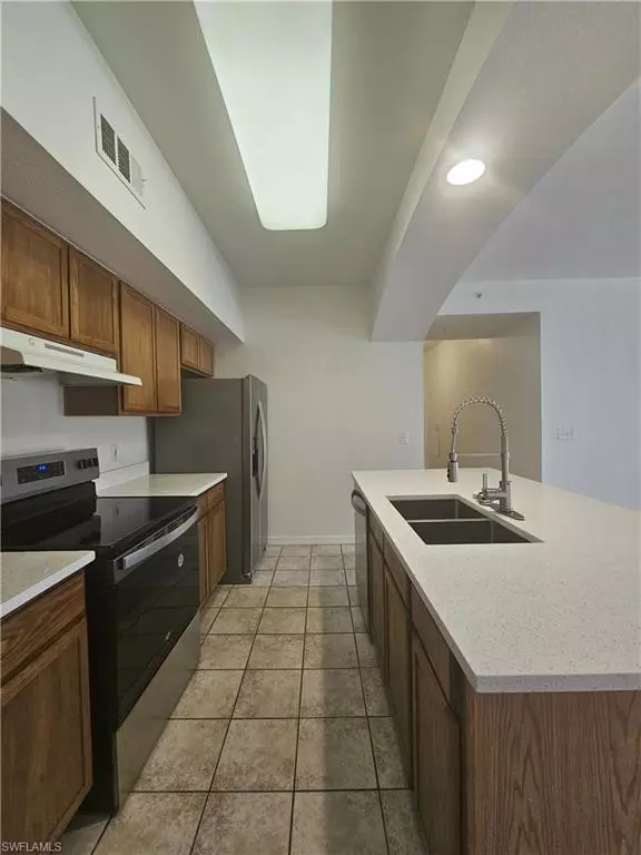 Naples, FL 34119,7965 Preserve CIR #727