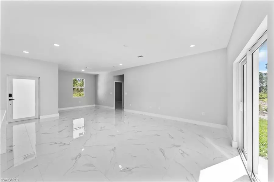 237 Columbus BLVD S, Lehigh Acres, FL 33974