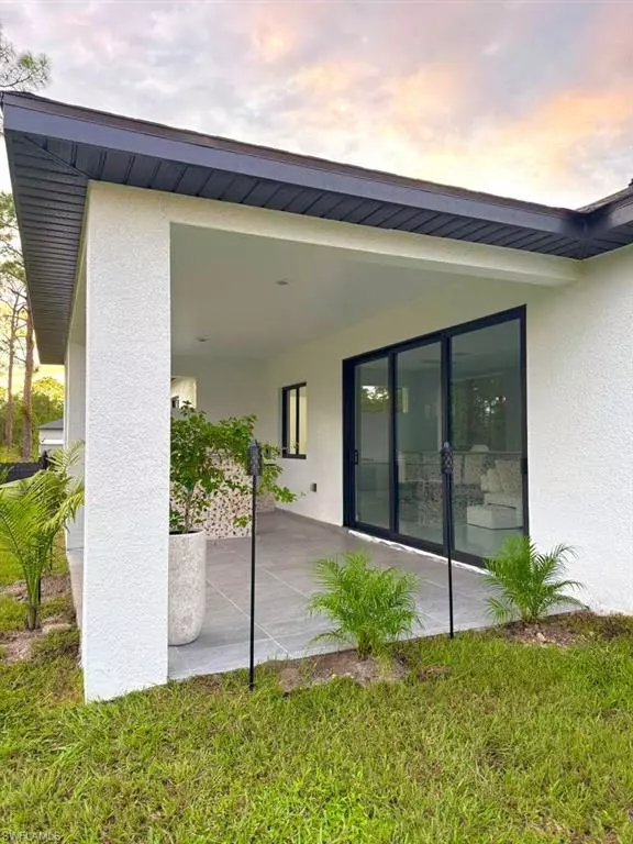 Lehigh Acres, FL 33972,403 W 13th ST