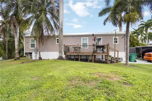 Everglades City, FL 34139,26 E Flamingo DR