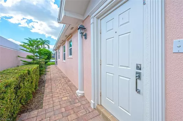 Naples, FL 34119,4231 Redonda LN