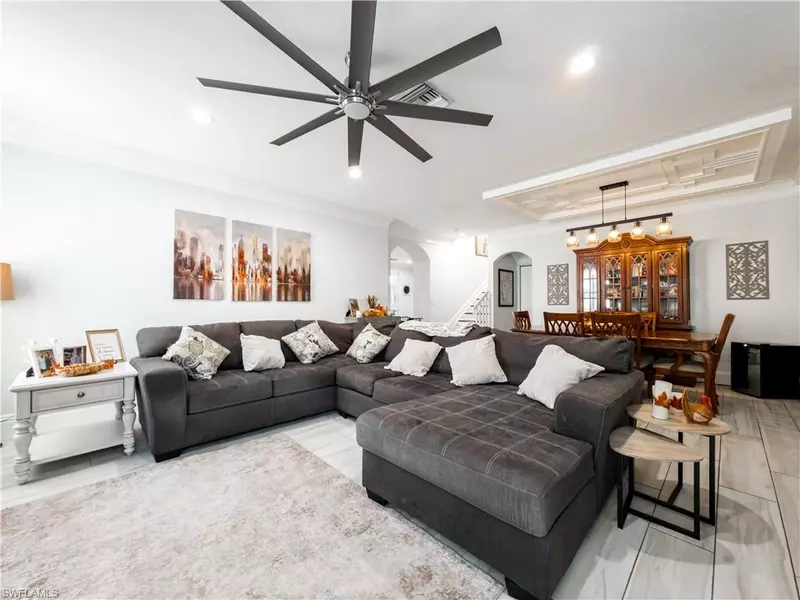 1749 Birdie DR, Naples, FL 34120