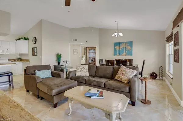 Naples, FL 34109,4680 Saint Croix LN #537