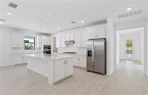 Naples, FL 34120,2133 Sequoia CT