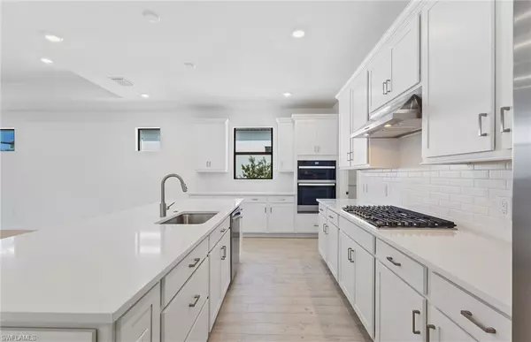 Naples, FL 34120,2133 Sequoia CT