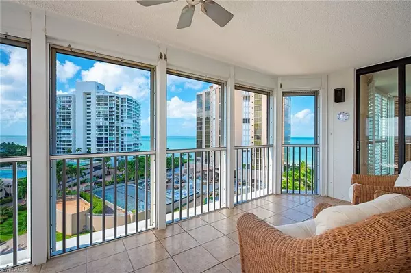 Naples, FL 34103,4401 Gulf Shore BLVD N #1007