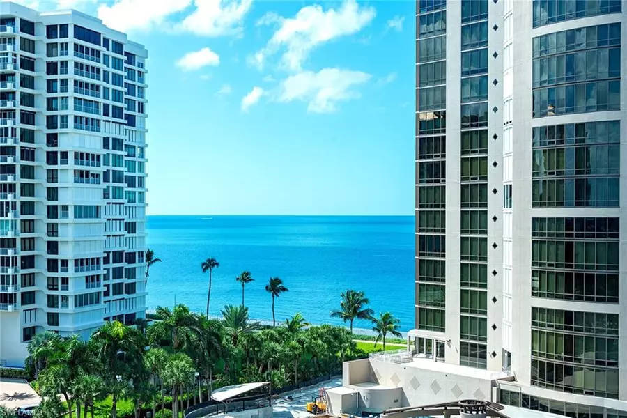 4401 Gulf Shore BLVD N #1007, Naples, FL 34103