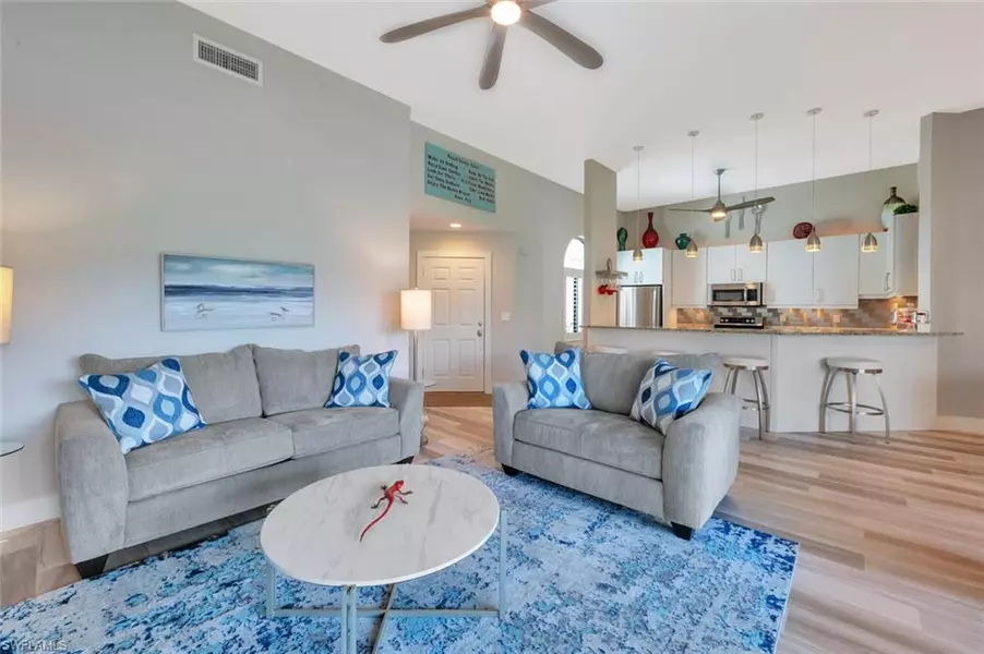 583 Beachwalk CIR #Q-203, Naples, FL 34108