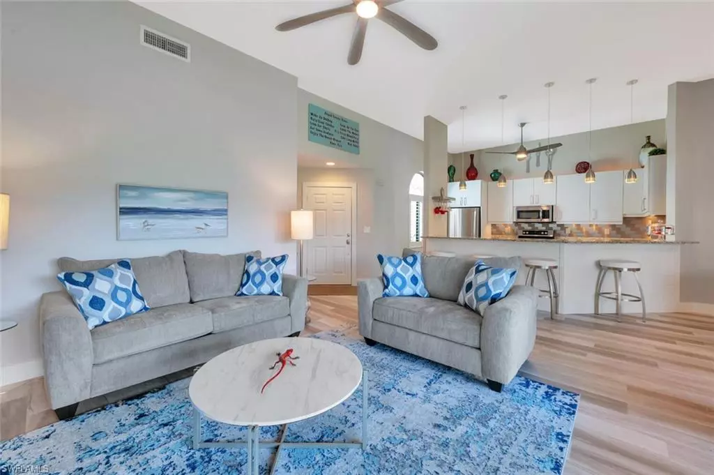 Naples, FL 34108,583 Beachwalk CIR #Q-203