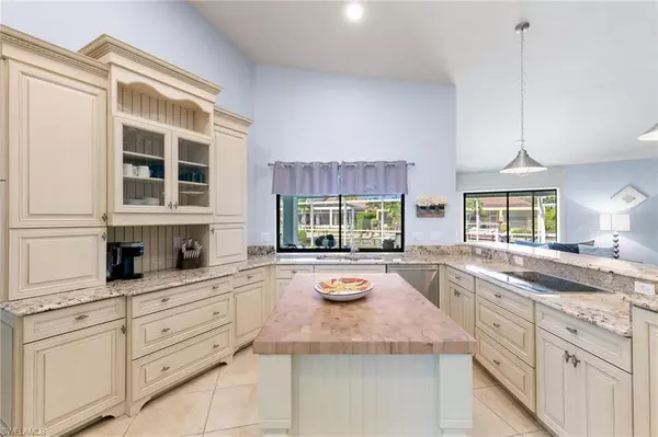 Marco Island, FL 34145,1181 Marlin CT